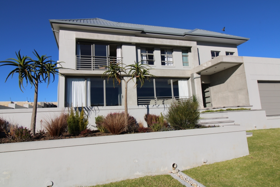4 Bedroom Property for Sale in Kingswood Golf Estate Western Cape